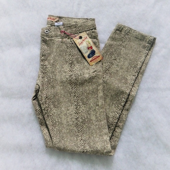 Judy Blue Denim - NWT Judy Blue Snakeskin Print Jean Size 3 (25)